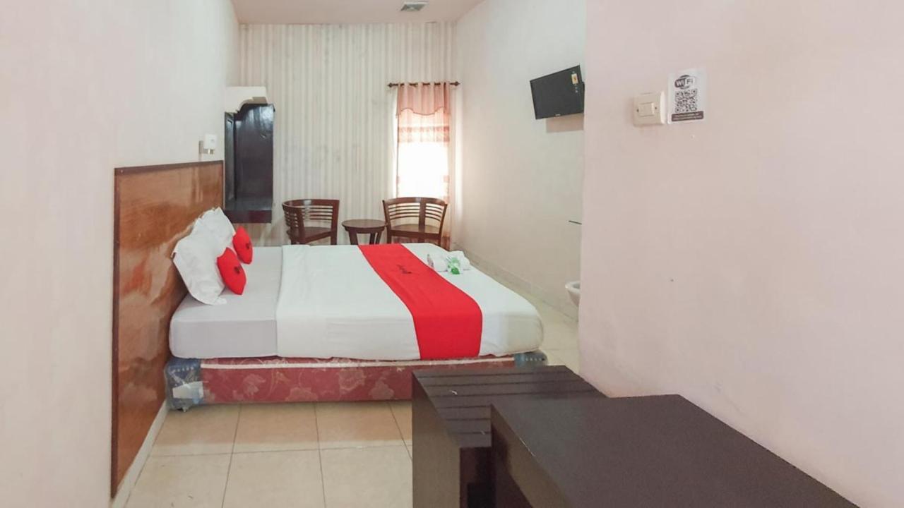 Hotel Reddoorz At Pujon Malang Batu  Esterno foto
