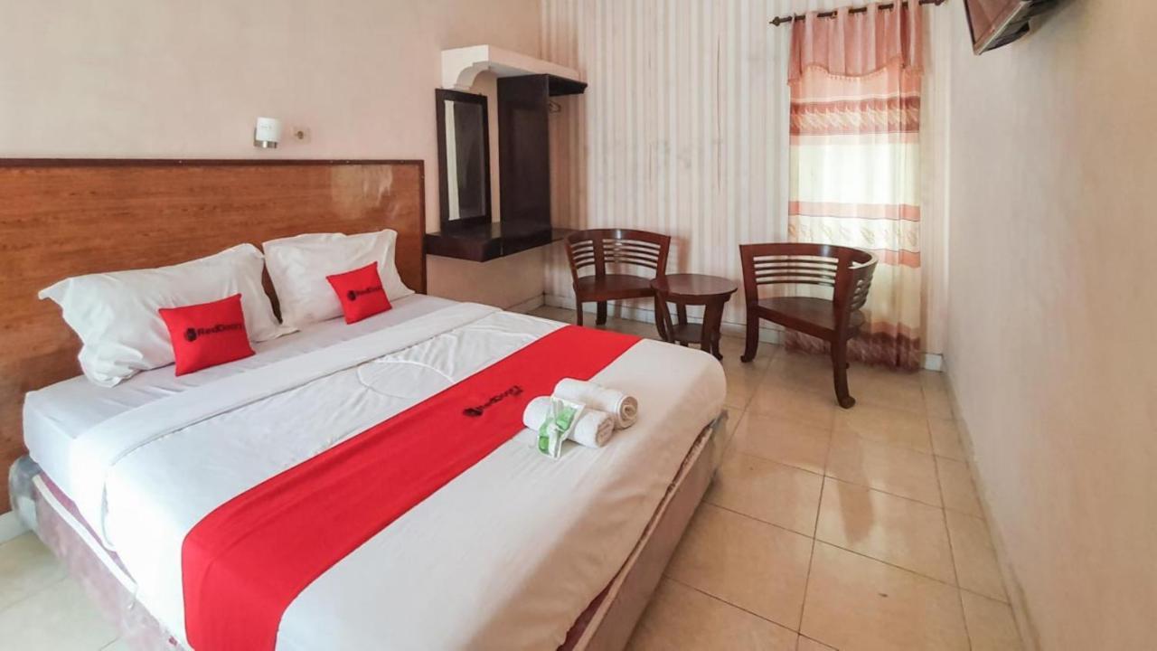 Hotel Reddoorz At Pujon Malang Batu  Esterno foto