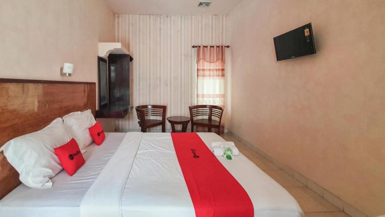 Hotel Reddoorz At Pujon Malang Batu  Esterno foto